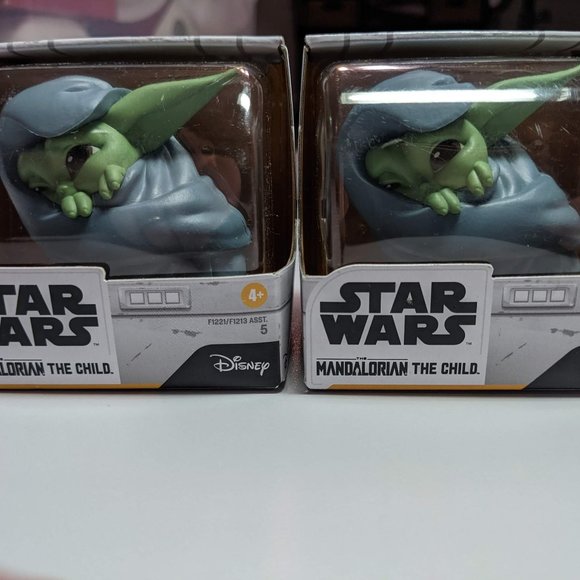 Set of 2 The Bounty STAR WARS Mandalorian Child Yoda Ornament - Series 1, #5 NEW - Picture 2 of 10